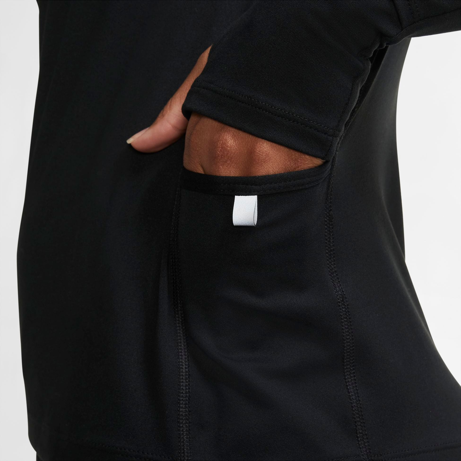 NIKE W NK ELEMENT TOP HZ sivustolla stadium.fi